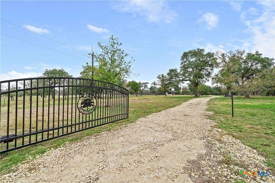 5 Acres of Residential Land with Home for Sale in Temple, Texas