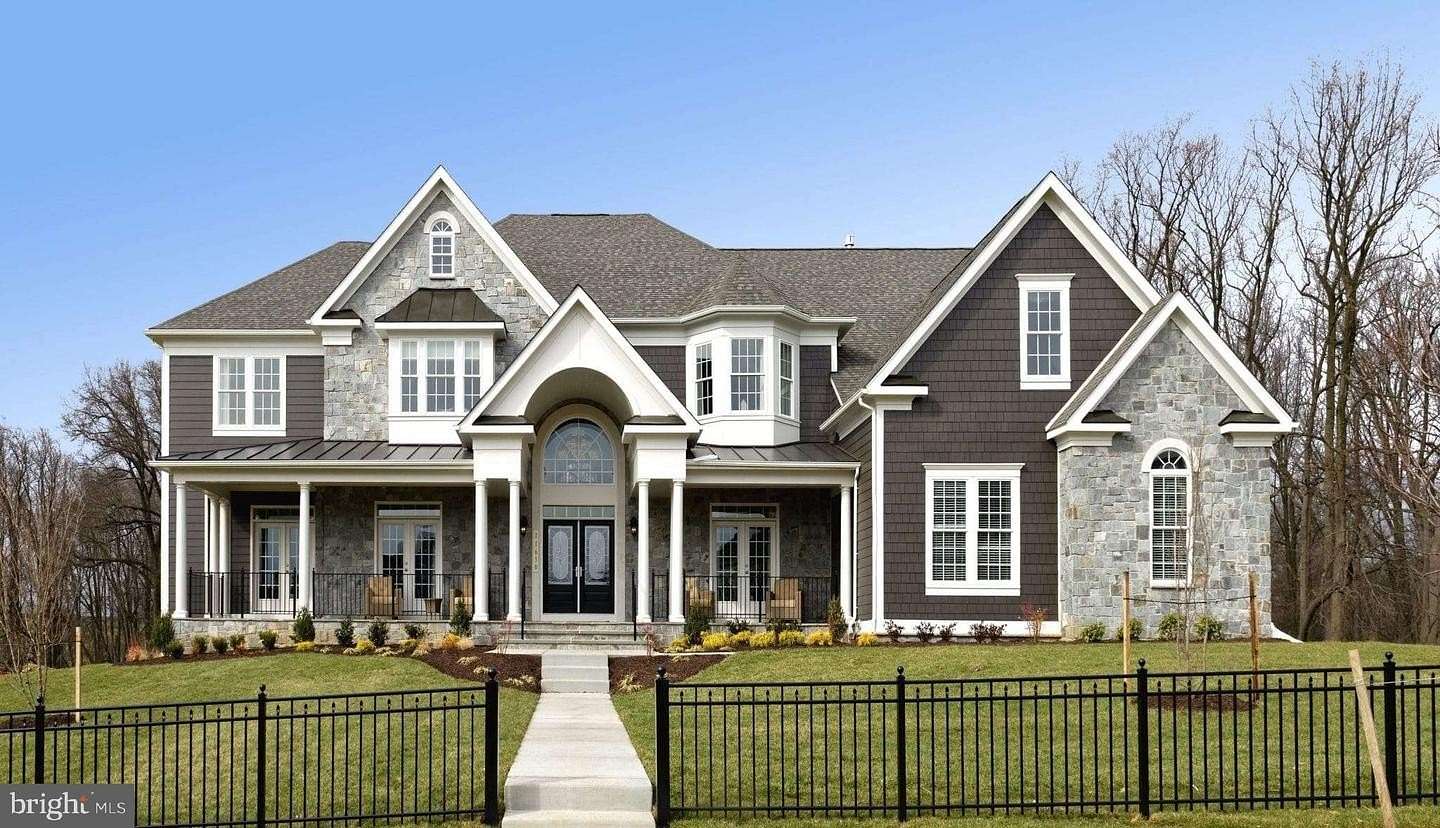 3 Acres of Residential Land with Home for Sale in Clarksville, Maryland