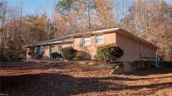 7.3 Acres of Land with Home for Sale in Suffolk, Virginia