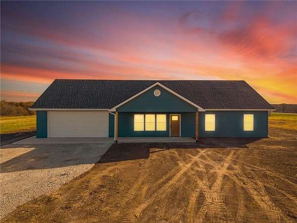 5 Acres of Residential Land with Home for Sale in Lathrop, Missouri