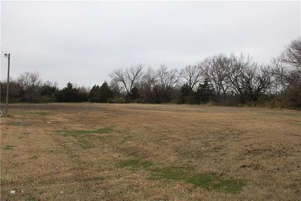 3 Acres of Commercial Land for Sale in Independence, Kansas