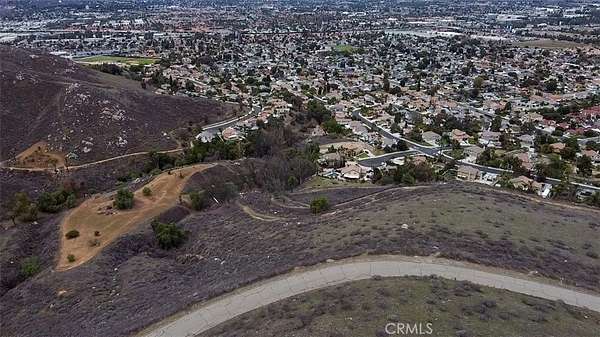 1 Acre of Land for Sale in Riverside, California