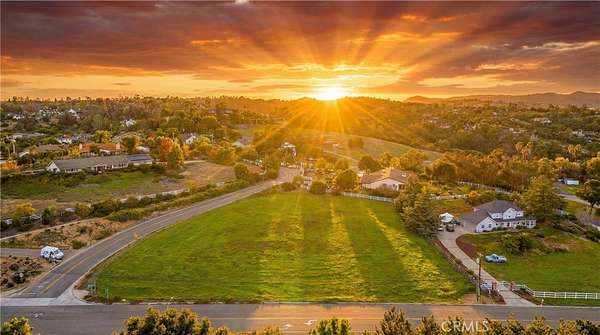 1 Acre of Residential Land for Sale in Fallbrook, California