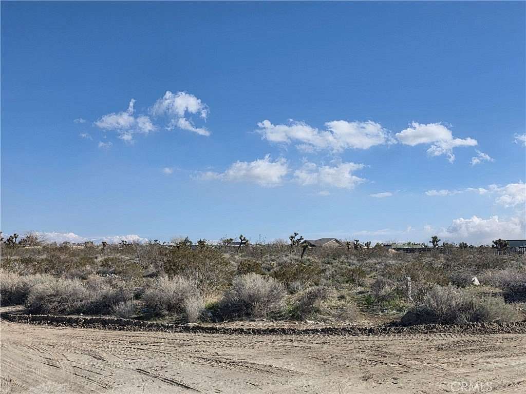 2 Acres of Residential Land for Sale in Piñon Hills, California