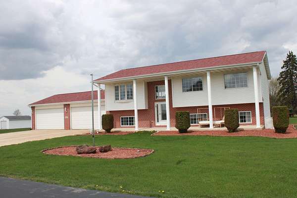 1.5 Acres of Land with Home for Sale in Hebron, Indiana