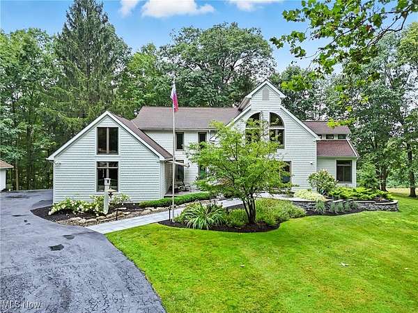 7.53 Acres of Residential Land with Home for Sale in Novelty, Ohio