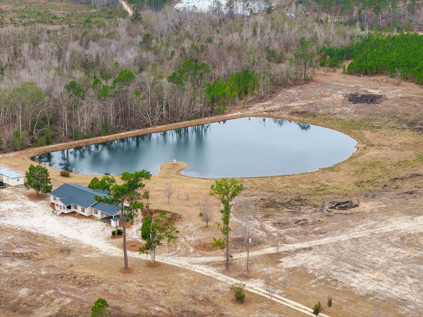 98 Acres of Land for Sale in Tarrytown, Georgia