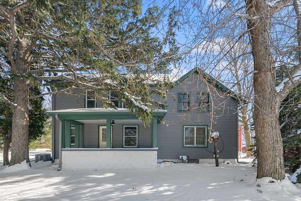 5 Acres of Residential Land with Home for Sale in Waterman, Illinois