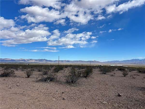 2.2 Acres of Land for Sale in Golden Valley, Arizona