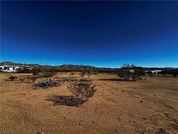2.52 Acres of Residential Land for Sale in Golden Valley, Arizona