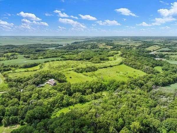 11 Acres of Land for Sale in Glenwood, Iowa