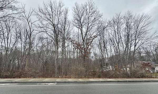 0.88 Acres of Residential Land for Sale in Webster, Massachusetts