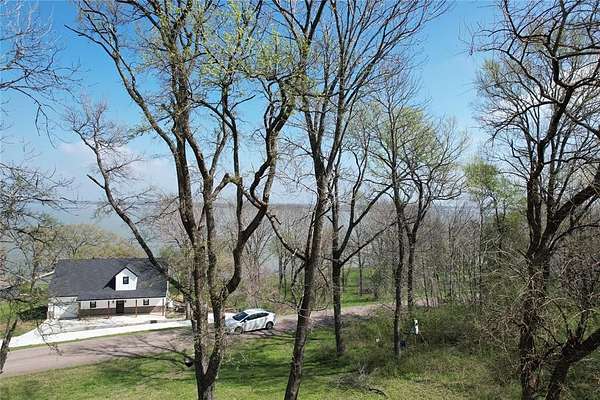 1.32 Acres of Land for Sale in Corsicana, Texas