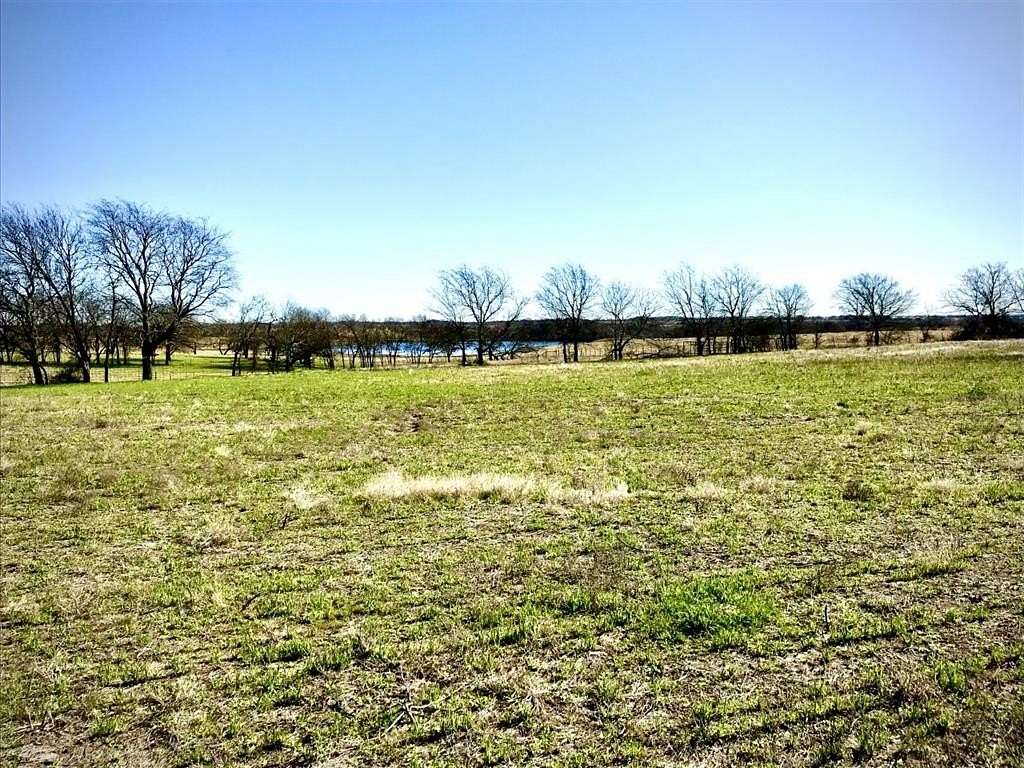 5.61 Acres of Residential Land for Sale in Ennis, Texas