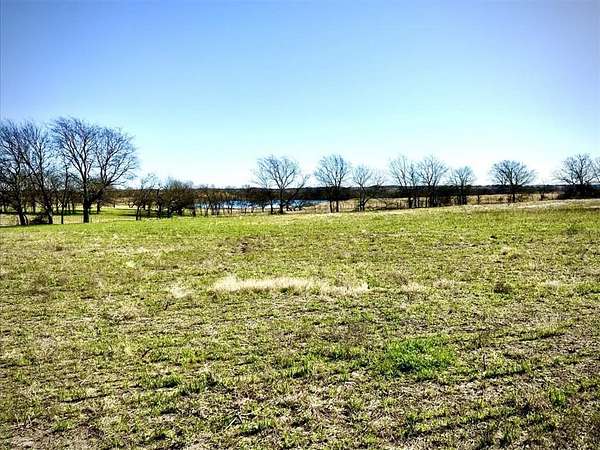 5.61 Acres of Residential Land for Sale in Ennis, Texas