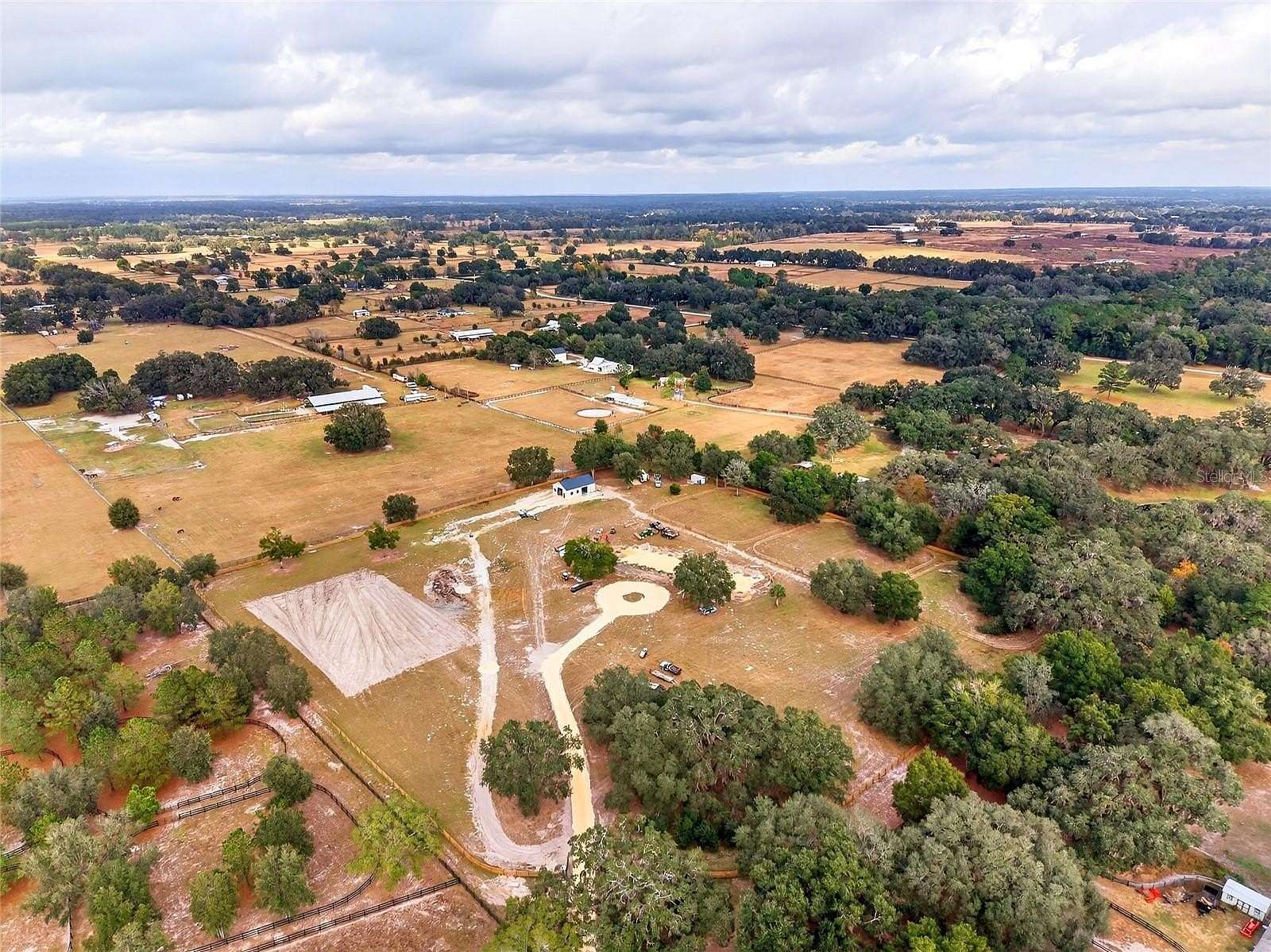 10 Acres of Land with Home for Sale in Morriston, Florida