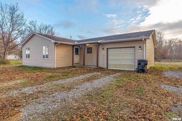 5 Acres of Land with Home for Sale in Thompsonville, Illinois