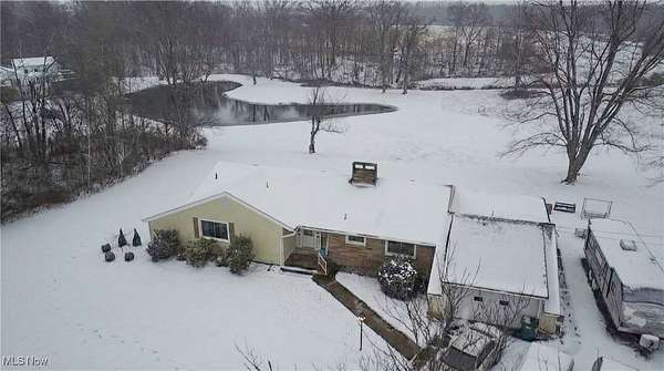 3.38 Acres of Residential Land with Home for Sale in Ashtabula, Ohio