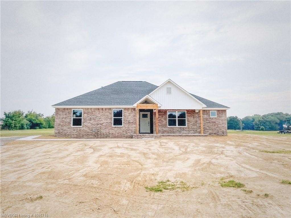 3.1 Acres of Residential Land with Home for Sale in Lavaca, Arkansas