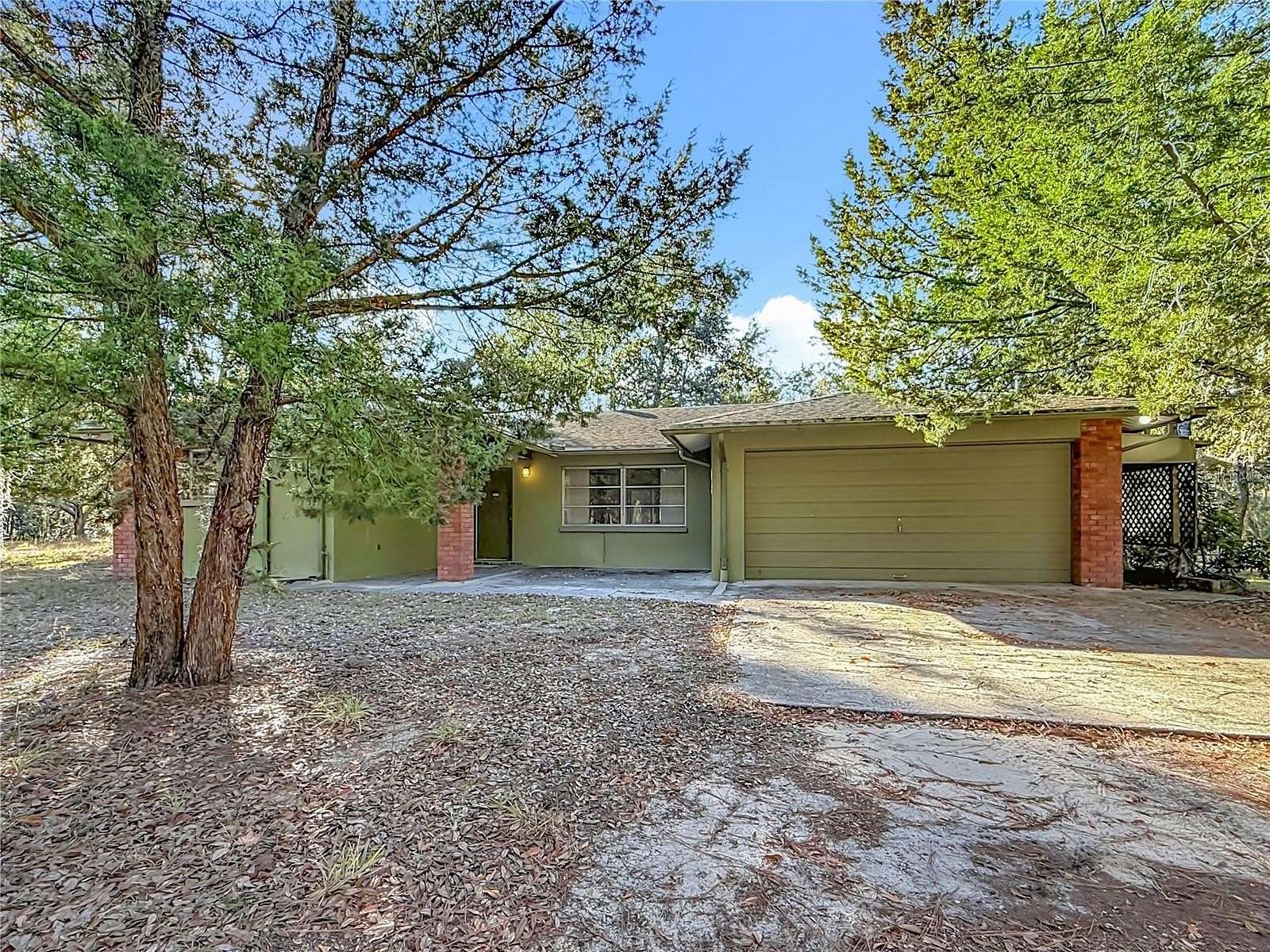 4.83 Acres of Residential Land with Home for Sale in Bronson, Florida