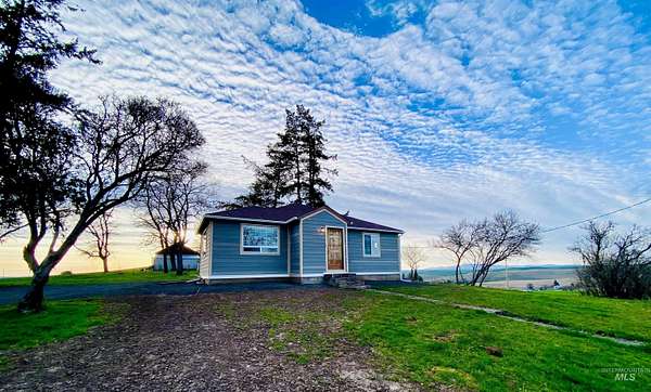 2.2 Acres of Residential Land with Home for Sale in Kendrick, Idaho