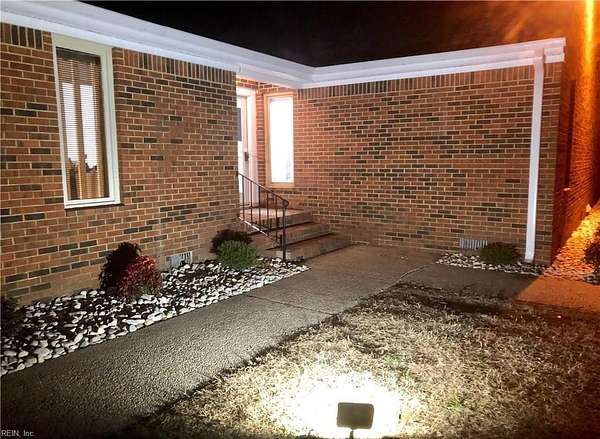 0.87 Acres of Improved Commercial Land for Lease in Smithfield, Virginia