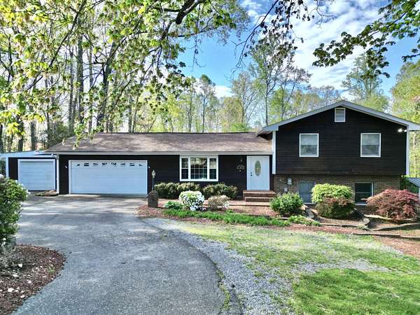 2.1 Acres of Land with Home for Sale in Bedford, Virginia