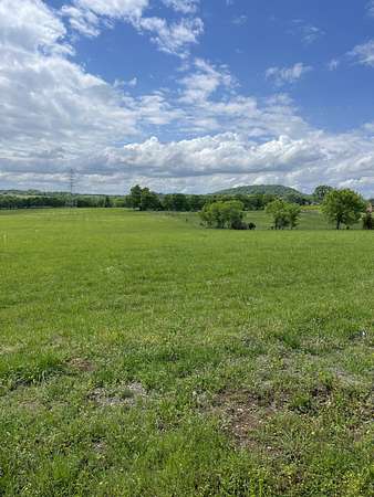 3.24 Acres of Residential Land for Sale in Hartsville, Tennessee
