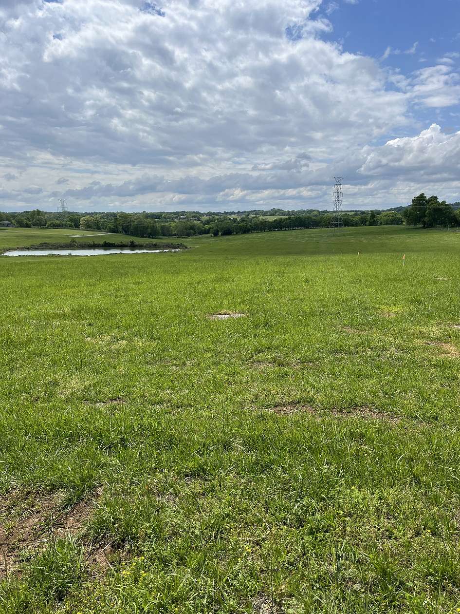 3.37 Acres of Residential Land for Sale in Hartsville, Tennessee