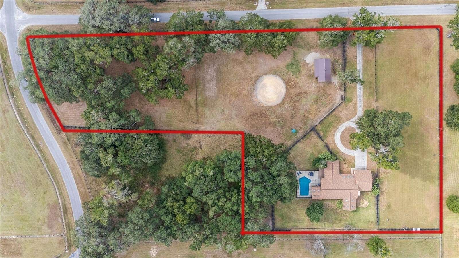 5 Acres of Land with Home for Sale in Ocala, Florida