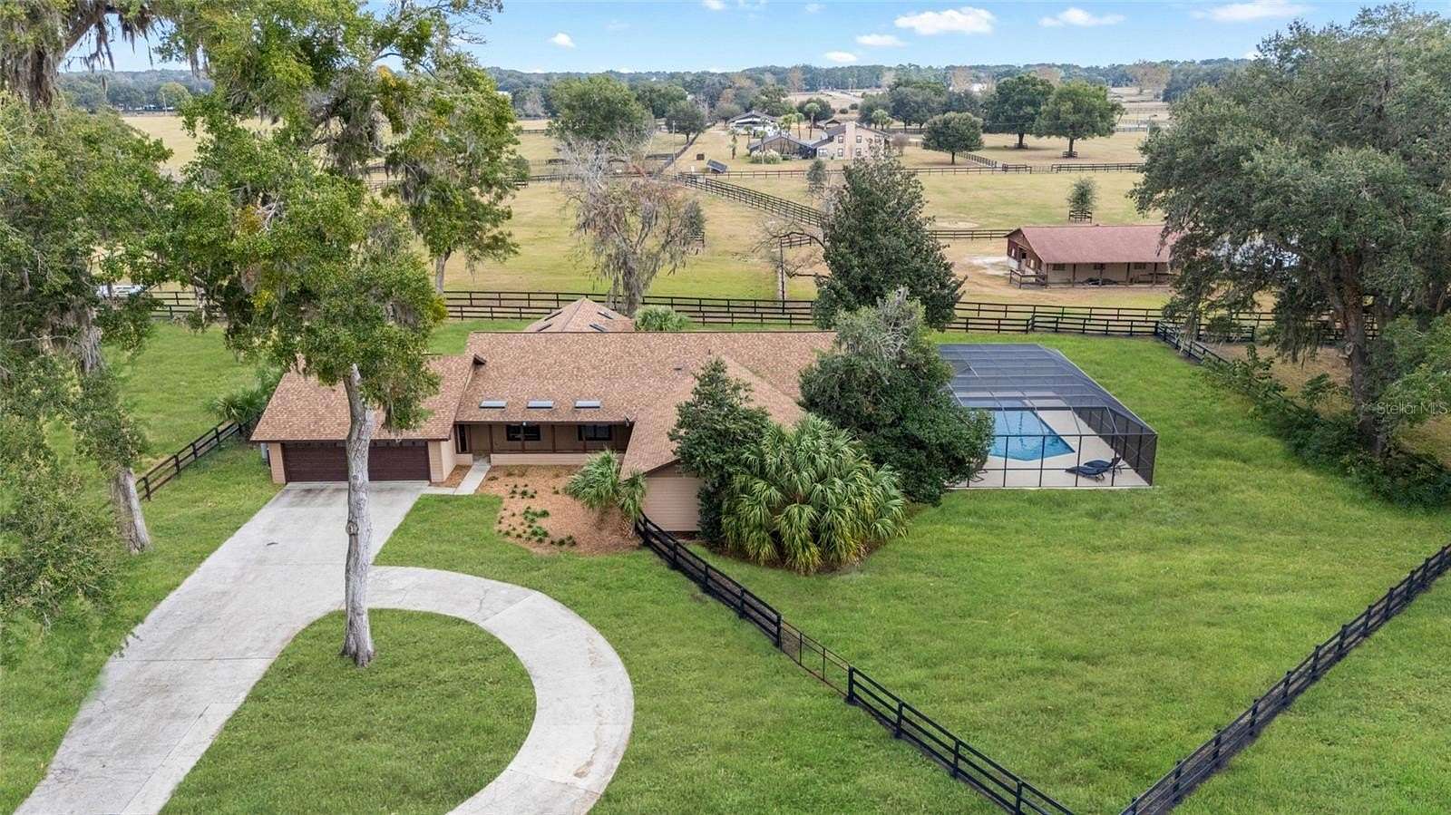 5 Acres of Land with Home for Sale in Ocala, Florida