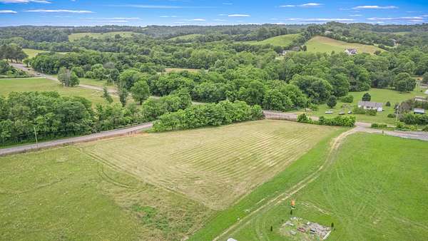 2.35 Acres of Residential Land for Sale in Shelbyville, Tennessee