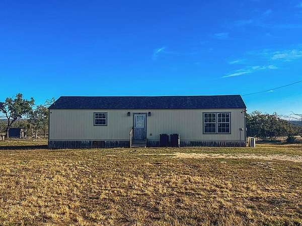 9.25 Acres of Land with Home for Sale in Mountain Home, Texas