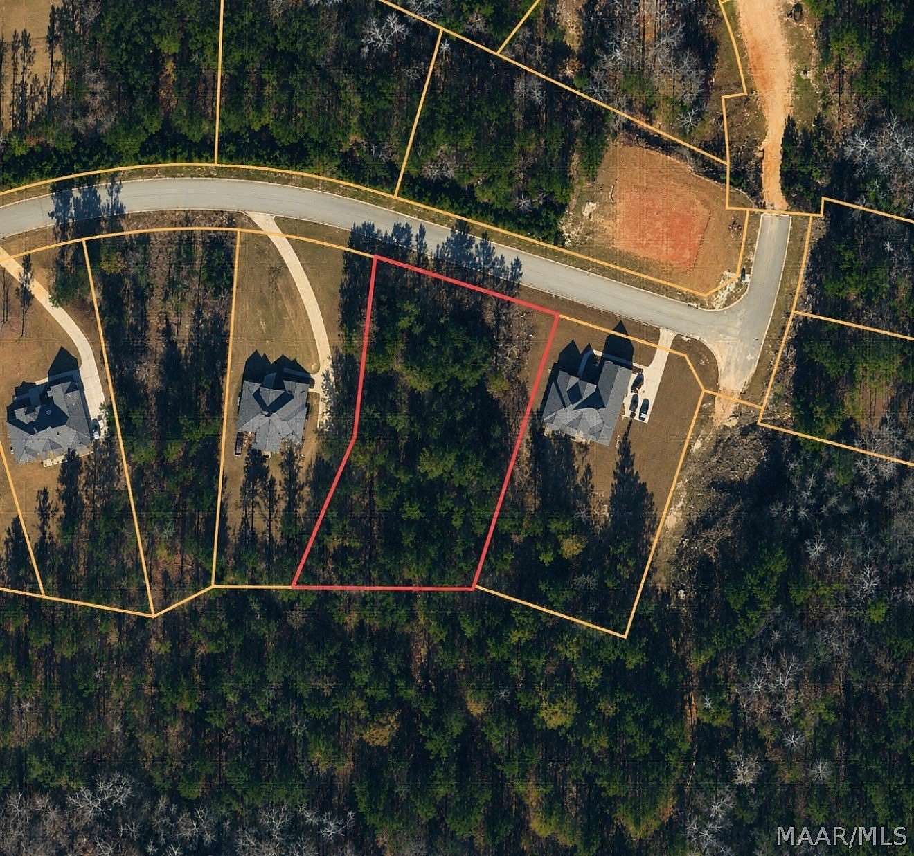 1 Acre of Residential Land for Sale in Wetumpka, Alabama