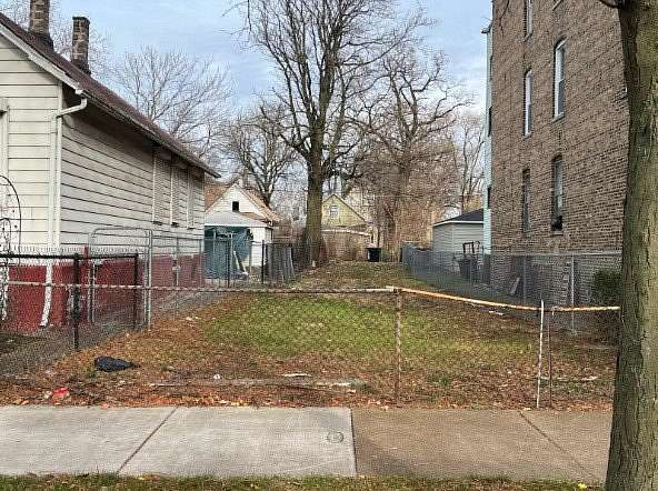 0.07 Acres of Land for Sale in Chicago, Illinois