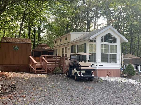 0.13 Acres of Residential Land for Sale in Gouldsboro, Pennsylvania