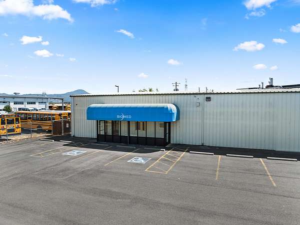 1.75 Acres of Commercial Land for Lease in White City, Oregon