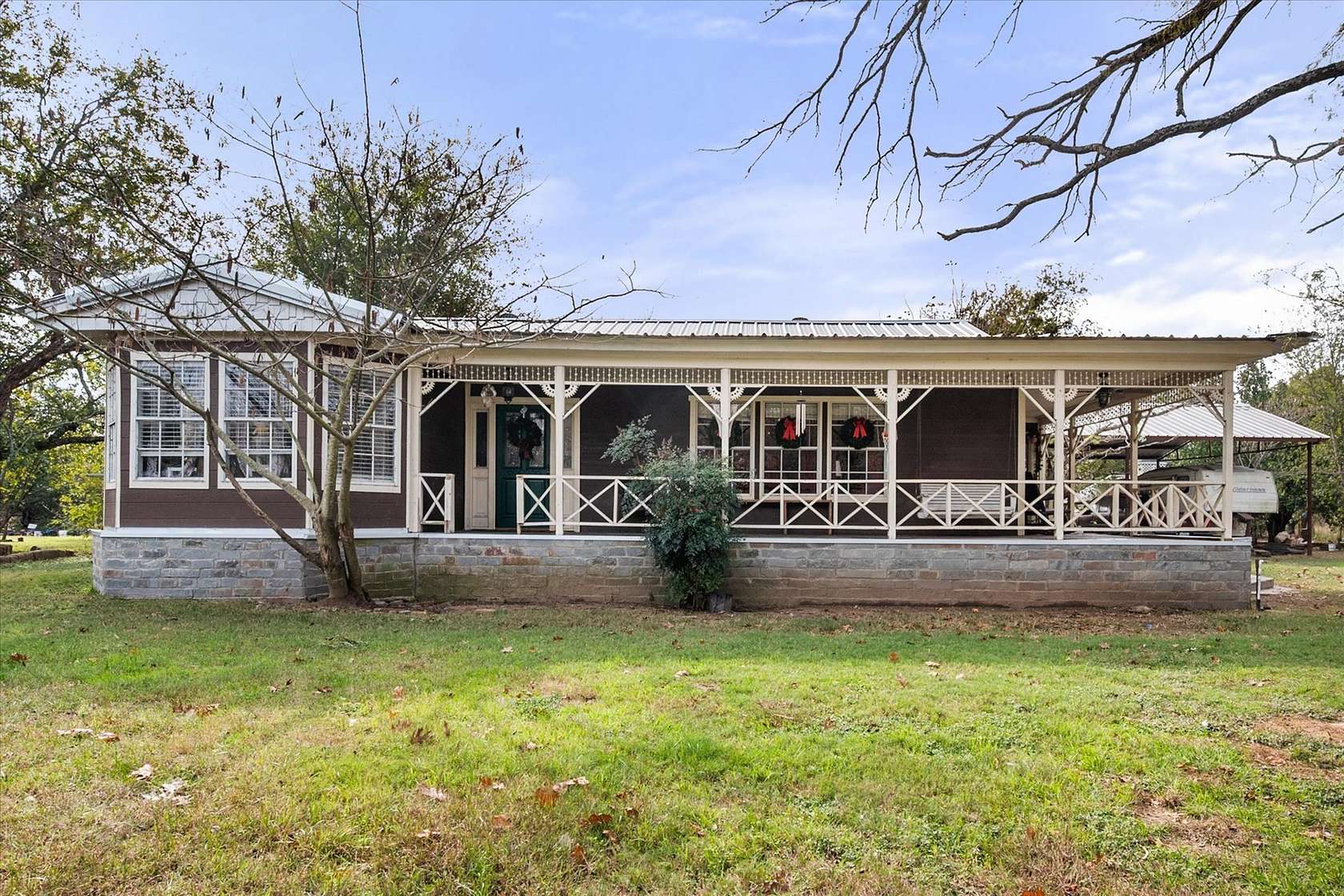 2.35 Acres of Land with Home for Sale in Corsicana, Texas