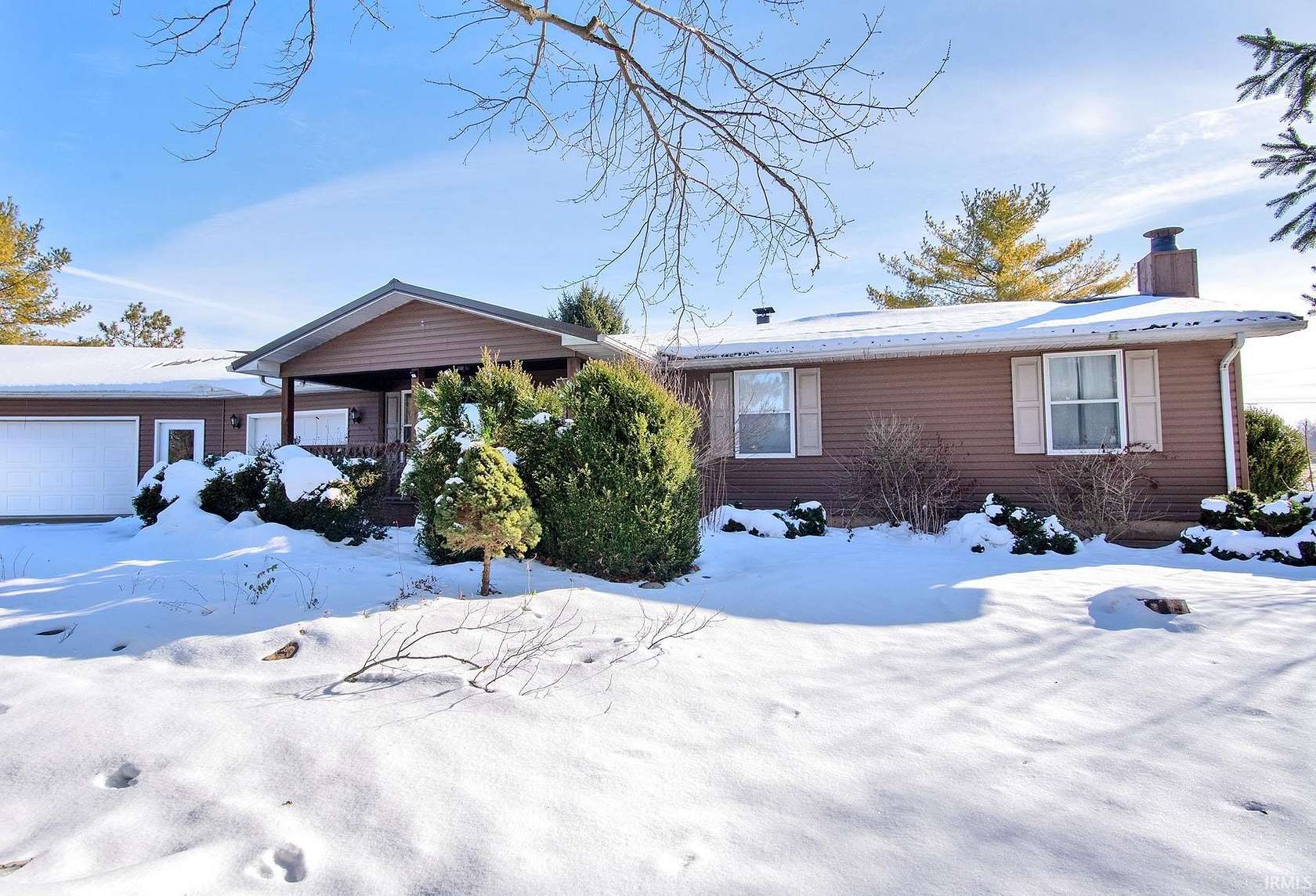 1.85 Acres of Residential Land with Home for Sale in Roanoke, Indiana