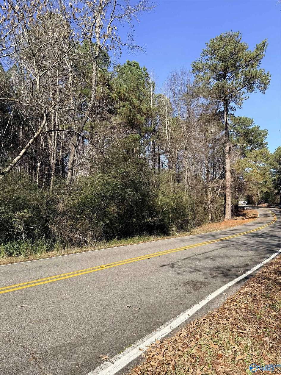 37 Acres of Recreational Land for Sale in Warrior, Alabama