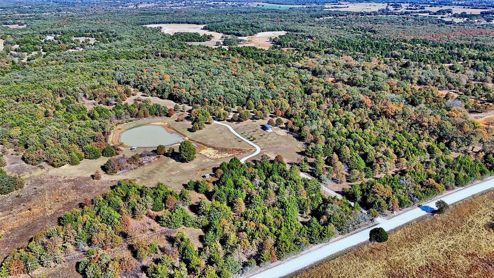 33.6 Acres of Recreational & Residential Land for Sale in Whitesboro, Texas