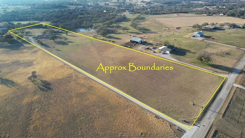 10.1 Acres of Land with Home for Sale in Weatherford, Texas