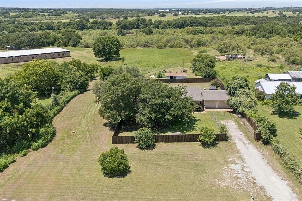 2.53 Acres of Residential Land with Home for Sale in Weatherford, Texas