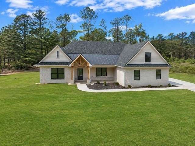 2 Acres of Land with Home for Sale in Germantown, Tennessee