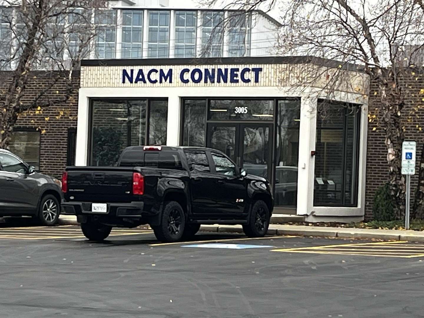 1.7 Acres of Commercial Land for Lease in Rolling Meadows, Illinois