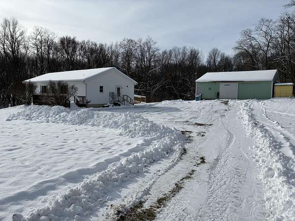 1.5 Acres of Residential Land with Home for Sale in Battle Creek, Michigan