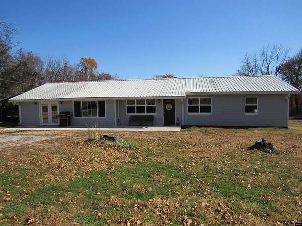 2.5 Acres of Residential Land with Home for Sale in Yellville, Arkansas