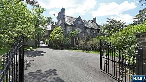 1.65 Acres of Land with Home for Lease in Englewood, New Jersey