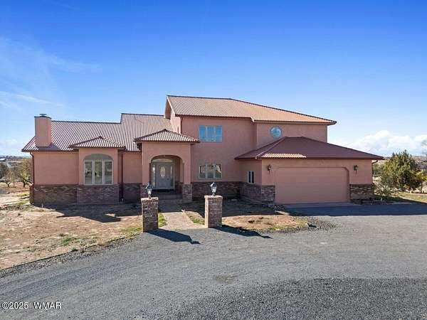 3.1 Acres of Residential Land with Home for Sale in Snowflake, Arizona