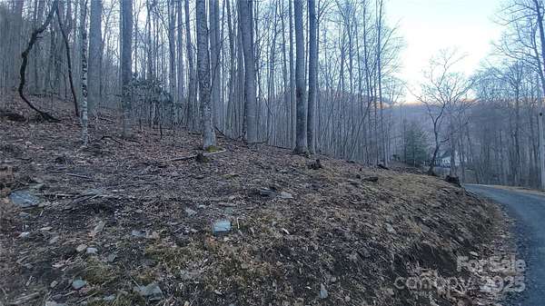 6 Acres of Residential Land for Sale in Burnsville, North Carolina